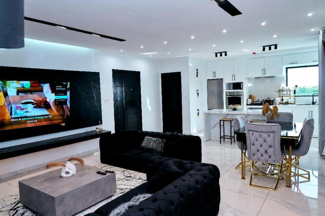 Reddington By Jvte Aparthotel Douala Exterior foto